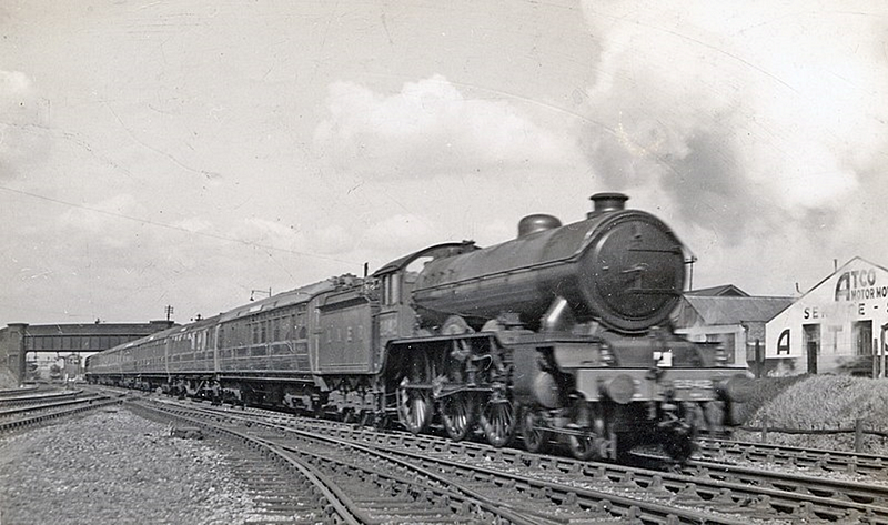 LNER Class B17 locomotive in operation